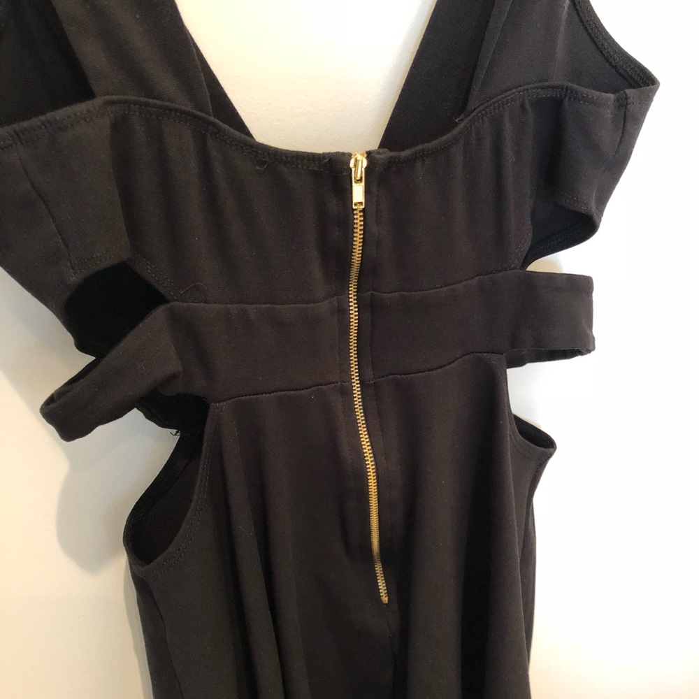 Cutout Skater Dress with Gold Zip Closure - Picture 6 of 7